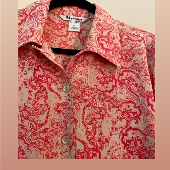 Quirky Pink Vintage button down - Picture 3 of 6